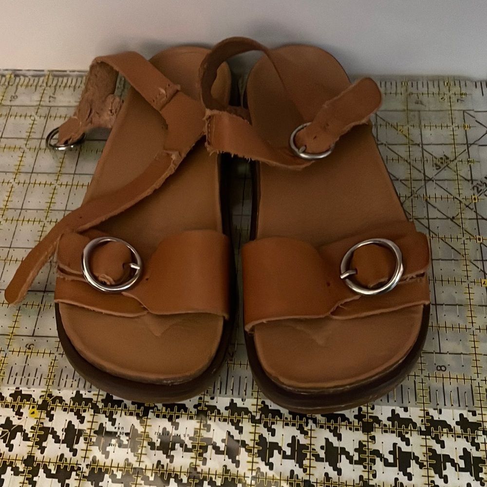 Zara girls leather sandals size 31